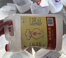 塑料桶去标签机器多少钱一台